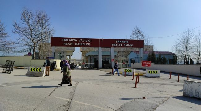 FETÖ firarisi Öksüz'ün yakınları yargılanıyor