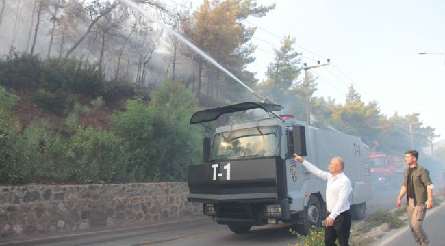 İçmeler yolunda alevler yolu kapattı