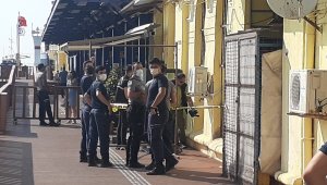 İzmir'de denizde erkek cesedi bulundu