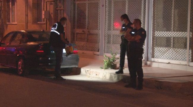 İzmir'de sokakta boynundan silahla vurdular