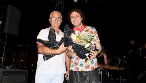 Kuşadası'nda bayram sevinci ikiye katlandı