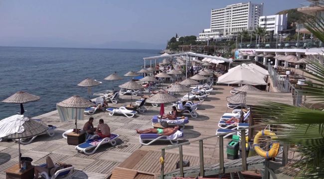 Kuşadası'nda doluluk oranı yüzde 90'a ulaştı