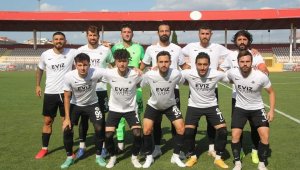 Kuşadasıspor üçüncü lig yolunda finale yükseldi
