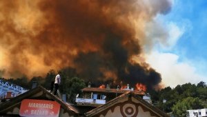 Marmaris'te otel ve evler tahliye ediliyor