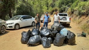 Marmaris'te bayramda 3 bin ton çöp toplandı