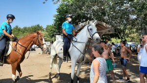 Milli parkın sahilleri atlı jandarma'ya emanet