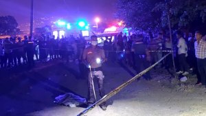 Minibüsün altında kalan bebek hayatını kaybetti