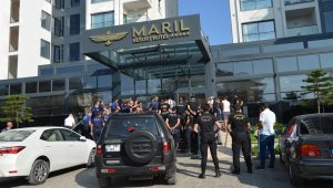 Mühürlenen otele müşteri almışlar!