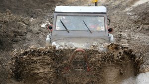 Off-road tutkunlarını yağmur bile durduramadı