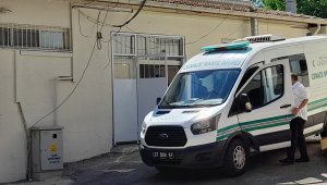 Otomobil takla attı: çocuğu öldü, anne yaralandı