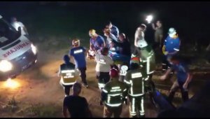 Panelvana çarpan araç su kanalına uçtu: 5 yaralı