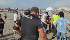 Rip akıntısına kapılan genç son anda kurtarıldı