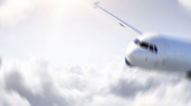 Rusya'da havada kaybolan yolcu uçağının denize düştüğü tespit edildi