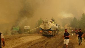Salur ve Avasun alevler altında