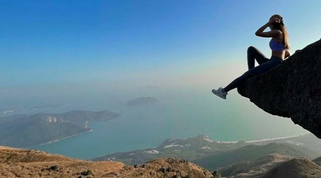 Sosyal medya fenomeni kayalıklardan düşerek öldü