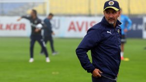 Vitor Pereira: "Futbol kariyerinizin kıymetini bilin"