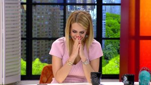 Yaşadığı travma canlı yayında gözyaşlarına boğdu