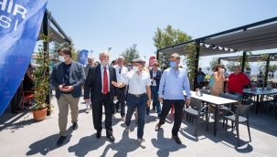 Yasemin Kafe yeniden İzmirlilerin hizmetinde