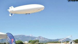Yunanistan gözetleme için sınıra zeplin yerleştirdi