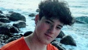 16 yaşındaki Mirkan, trafik uygulamasından kaçarken hayatından oldu