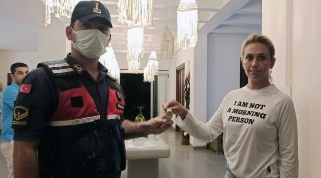 670 bin liralık altın saat çalındı