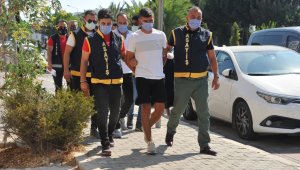 Alaçatı cinayetiyle ilgili 2 kişi tutuklandı