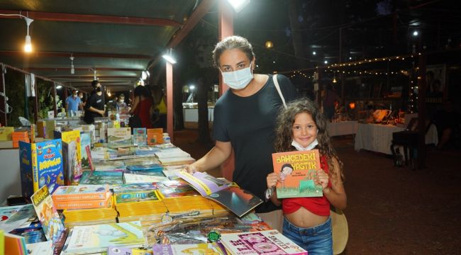 Ayvalık 1.yaz kitap fuarı açıldı