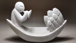 Ayvalık'a 'Barış' temalı beş yeni heykel 