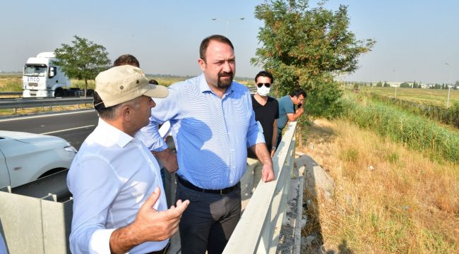 Başkan, İzmir'deki kokunun nedenini araştırıyor