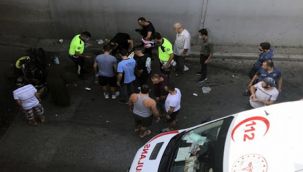 Buca'da iki motosiklet alt geçitte çarpıştı