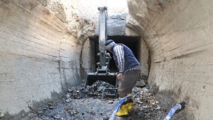 'Dere yatakları ve kanallara çöp atmayın' uyarısı