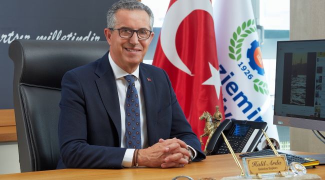 İzmir'de CHP'li başkana siyasi yasak talebi