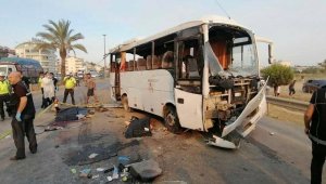 Havaalanına giden tur otobüsü takla attı: 3 ölü, 5 yaralı