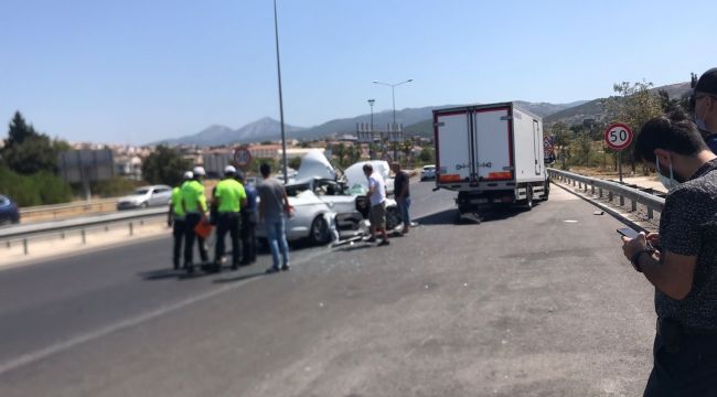 İzmir otoyol çıkışında feci kaza: 1 ölü, 1 yaralı