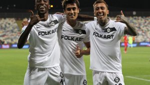 İzmir, sezona yenilgisiz başladı