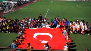 İzmir'de 10 spor kulübü, Zafer Kupası'nda mücadele etti