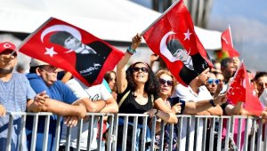 İzmir'de 30 Ağustos coşkuyla kutlanacak