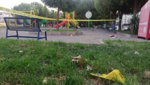 İzmir'de parkı kana buladılar: 1 ölü, 3 yaralı