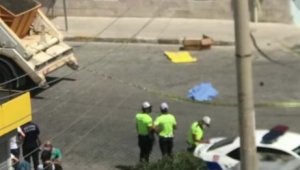 Kamyonun çarptığı yaşlı kadın hayatını kaybetti