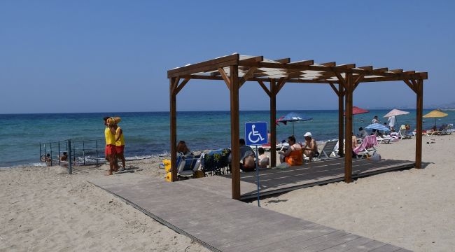 Kuşadası plajlarında engelli rampalarının sayısı giderek artıyor