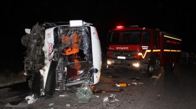 Manisa'da feci kaza: 4 ölü, 5 yaralı