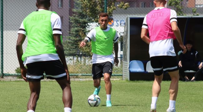 Martin Rodriguez Altay'da