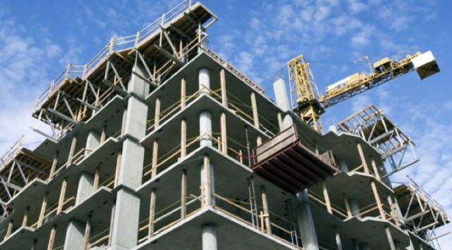 Müteahhitler inşaatları durduruyor