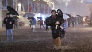 ABD'deki sel felaketinde 8 kişi öldü