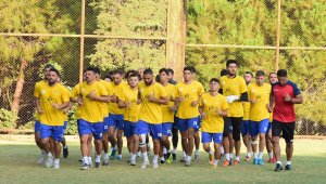 Alaçatıspor hazırlık kampında