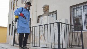 Aliağa'da okullar dezenfekte ediliyor