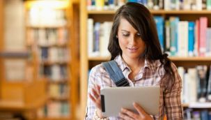 Aşı olan gençlere tablet hediyesi