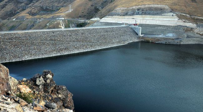 Baraj suları çekildi 'tarih' ortaya çıktı