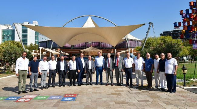 Başkan Gümrükçü: "Çiğli'de öğrenciye ev var"