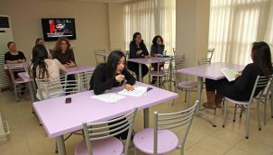 Başkan Tugay'dan "barınamayan" gençlere destek!